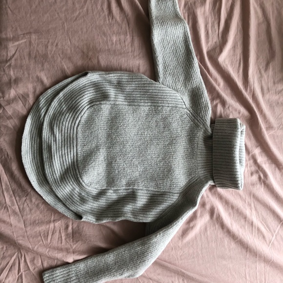 Aritiza Wilfred free XXS sweater - Picture 1 of 2